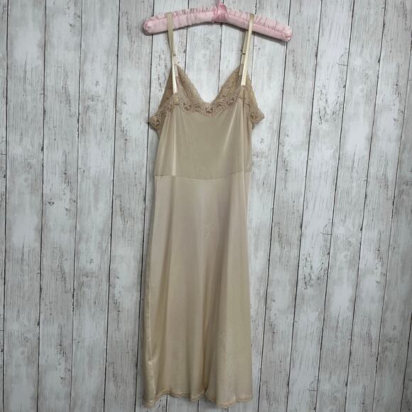 Shadow Line Vintage Lace Tan Adjustable Front Slit Classic Sexy Full Slip 32 - Picture 2 of 8